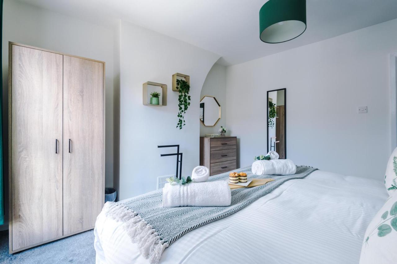 Bright 2-Bed Cottage In Chester By 53 Degrees Property, Ideal For Couples & Small Groups, City Centre - Sleeps 6 Ngoại thất bức ảnh