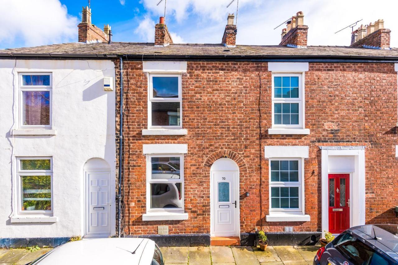 Bright 2-Bed Cottage In Chester By 53 Degrees Property, Ideal For Couples & Small Groups, City Centre - Sleeps 6 Ngoại thất bức ảnh